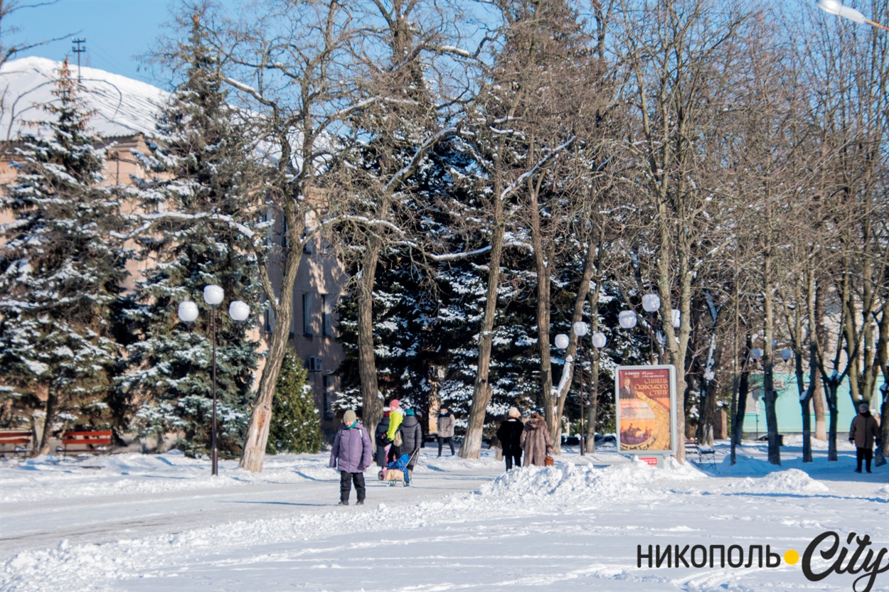 Покров окутан белым покровом