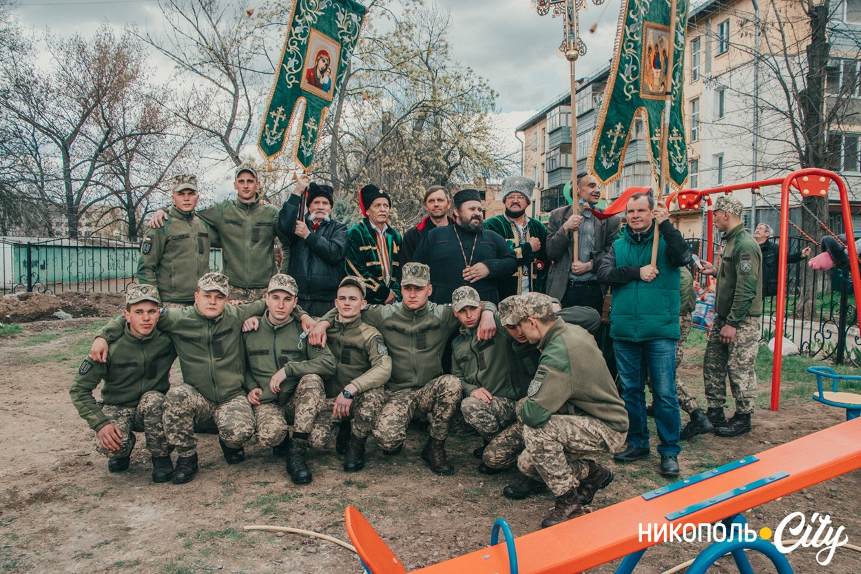 Молоді солдати строкової служби