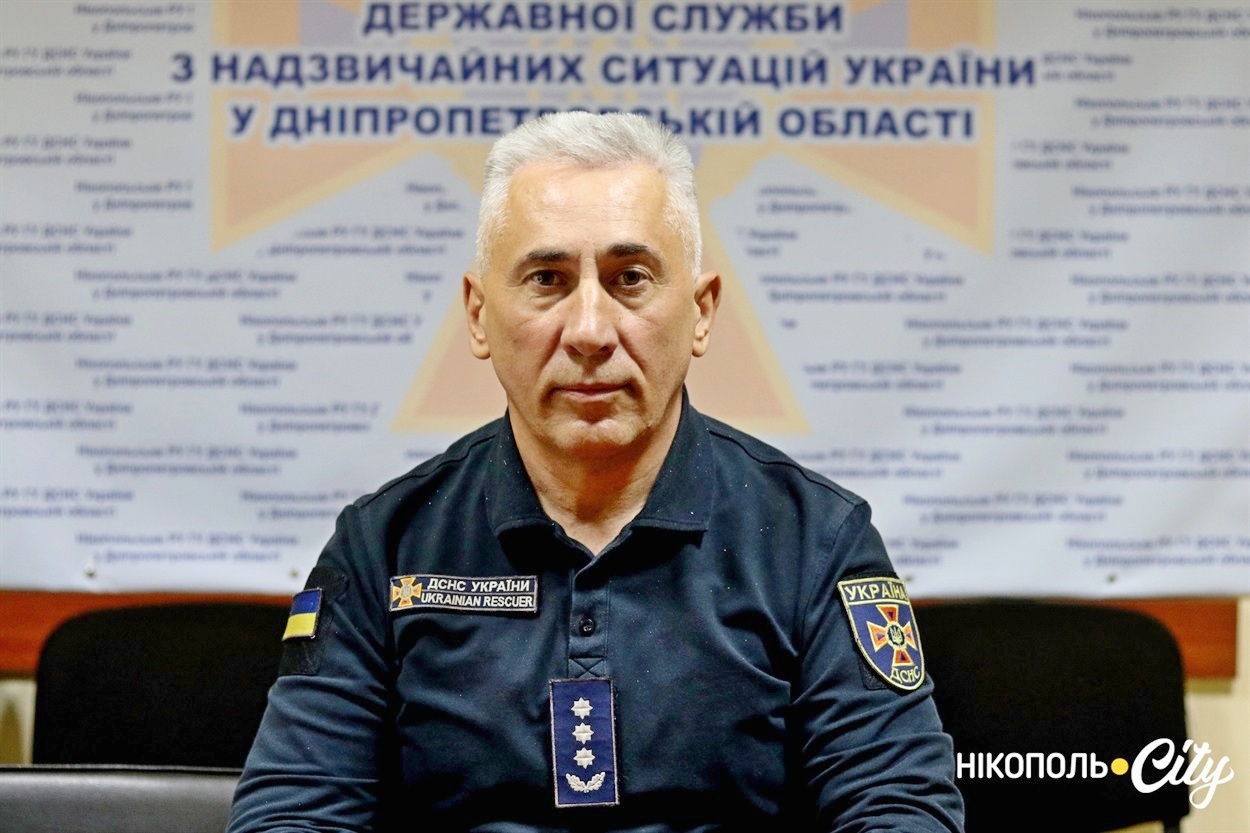 Волоимир Стовба. Начальник Нікопольського районного управління Головного управління ДСНС України в області.