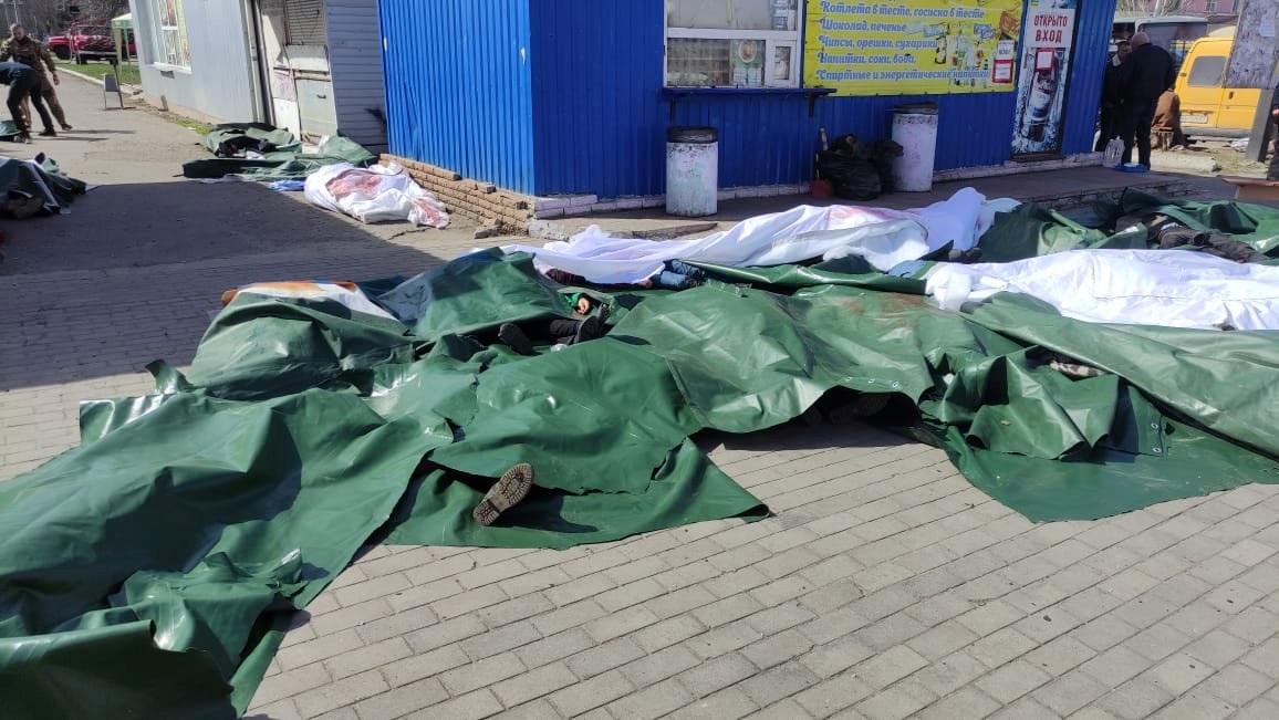 Загиблі мирні мешканці внаслідок обстрілу на залізничному вокзалі Краматорська