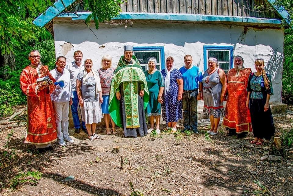 Перша служба в храмі.