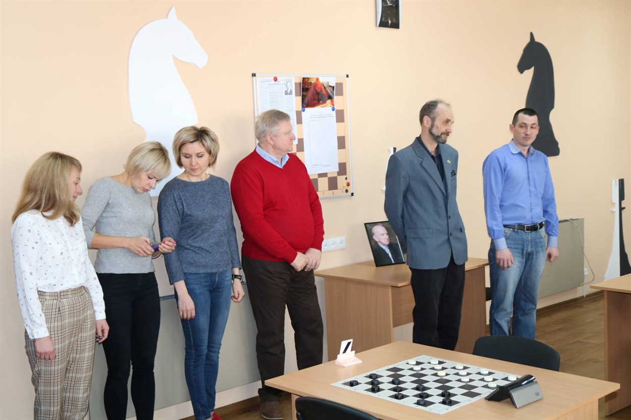 Турнір пам'яті Віктора Журавльова.
Андрій Журавльов в центрі.