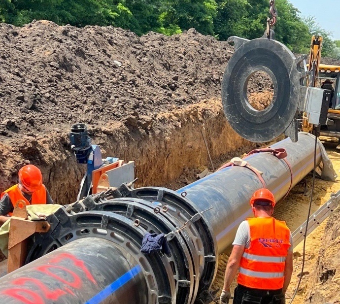 Будівництво магістральних водогонів Карачунівське водосховище – Кривий Ріг – Південне водосховище, Марганець – Нікополь, Хортиця (ДВС2) – Томаківка.