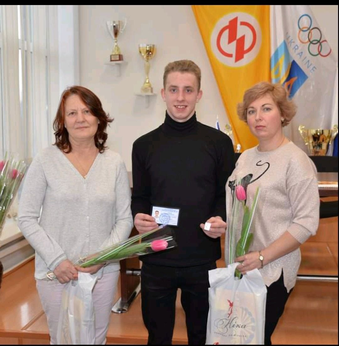 Ліворуч - Наталя Кудренко, праворуч - Ірина Борщаговська.