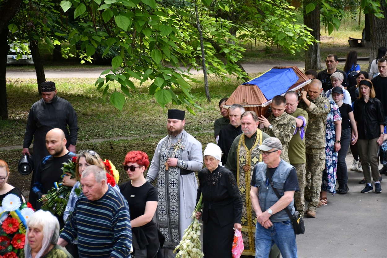 Нікопольці провели Героя в останній путь